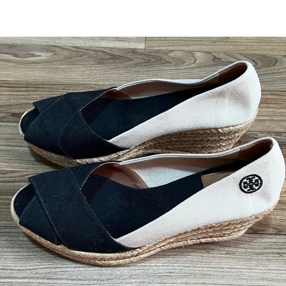 Tory Burch Women's‎ Filipa Espadrille Wedge Canvas Peep Toe Black Cream Size 9